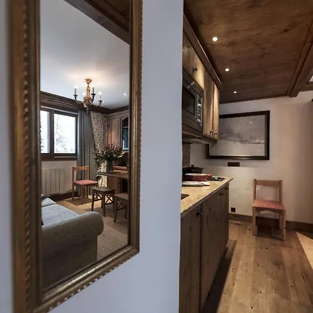 Apartment D'exception - Domaine Du Jardin Alpin, 1850 *